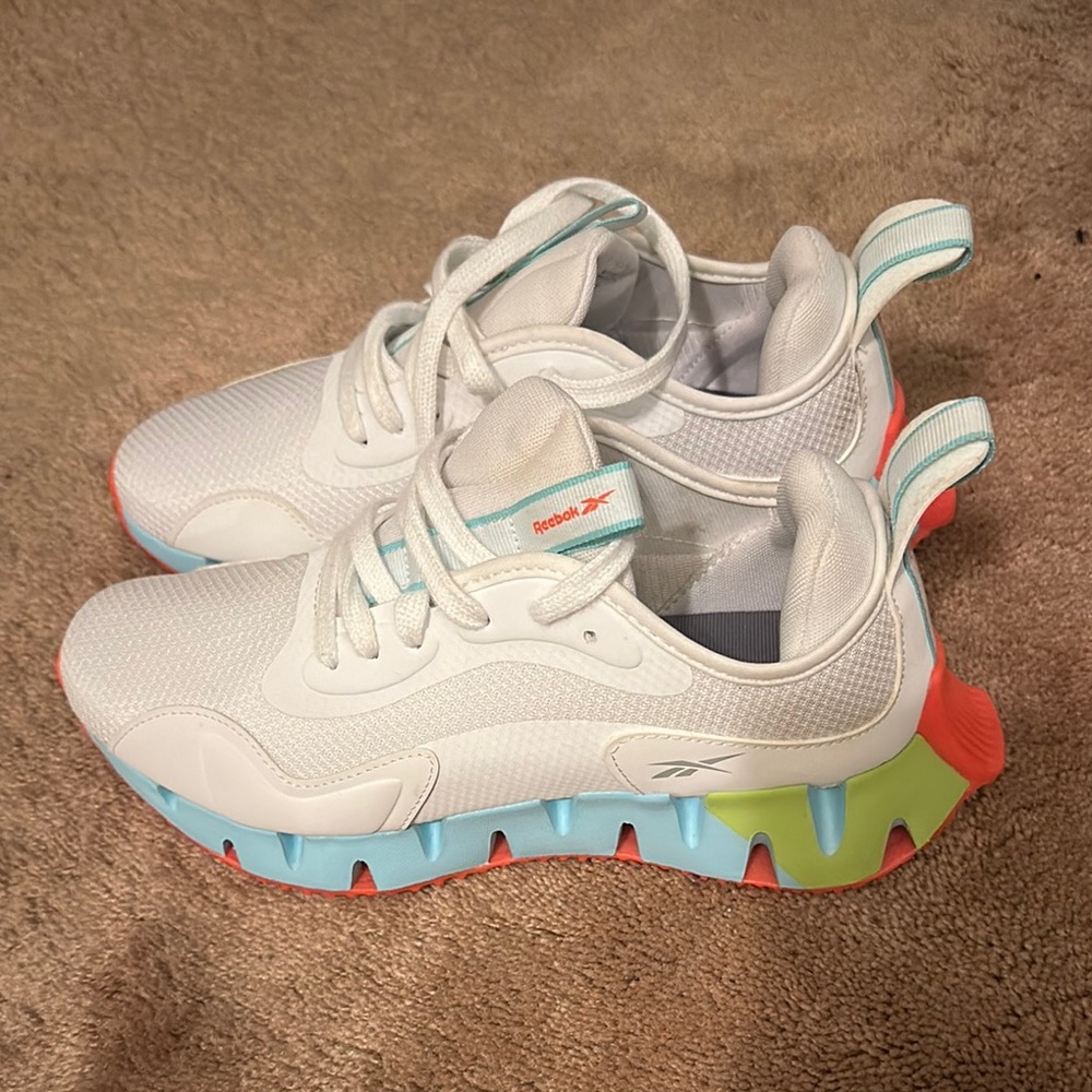 Reebok Sneakers